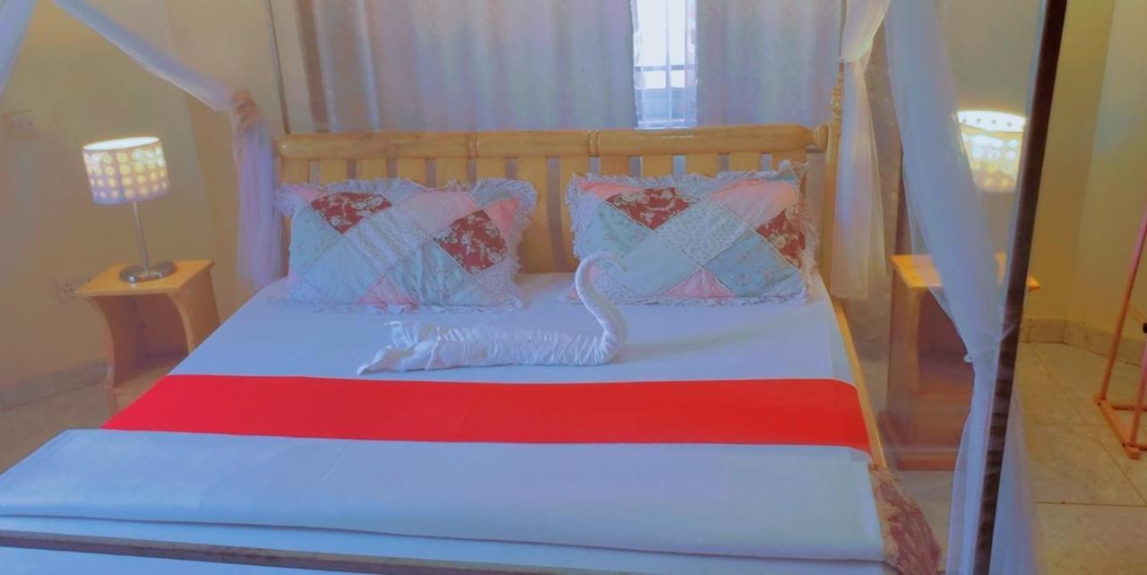 La Feve Beach Bed And Breakfast Entebbe Eksteriør bilde